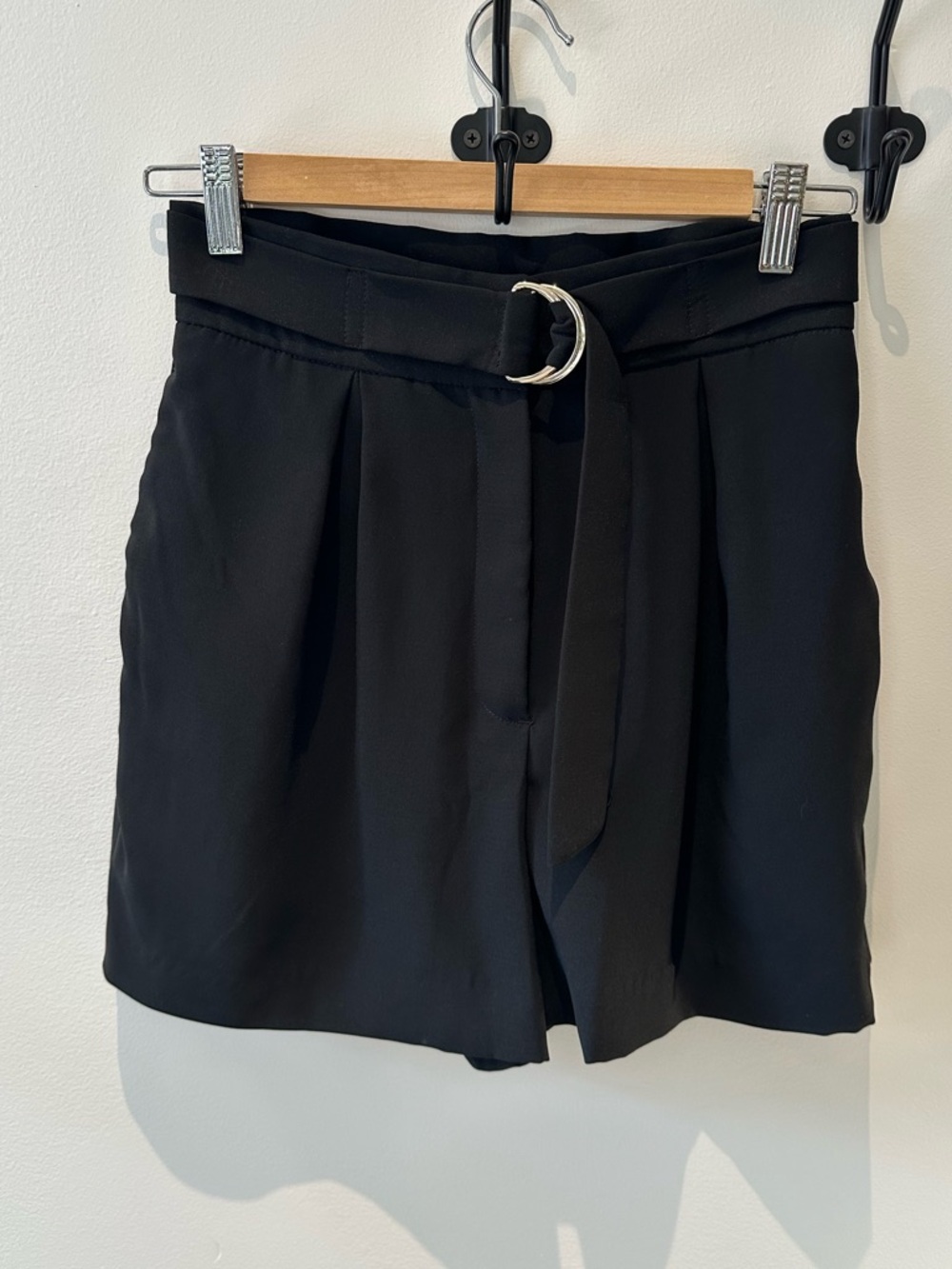 H&M Black Shorts High-Waist Belted Pleated Bermuda